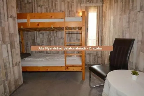 Aliz Nyaralohaz * Balatonalmádi